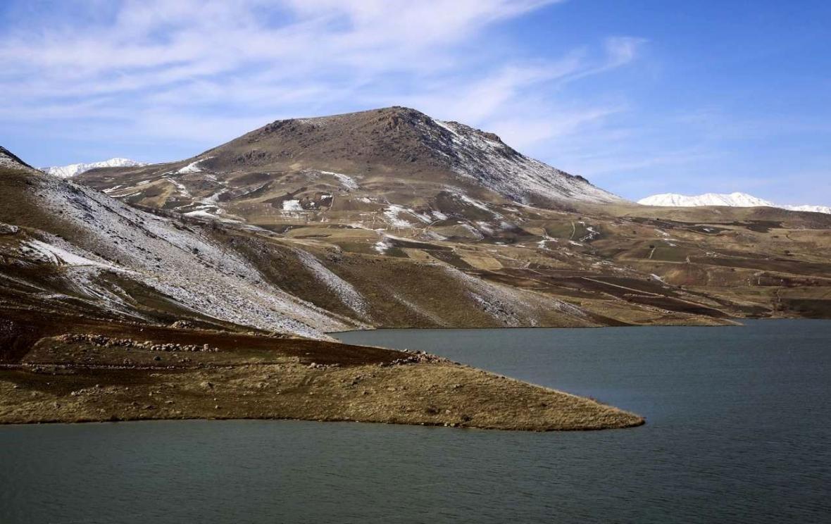 خبرنگاران بهره برداران چهار روستای کامیاران از سرمایه گذاری خبرنگاران بهره برداران چهار روستای کامیاران از سرمایه گذاری کشاورزی پرهیز کنند