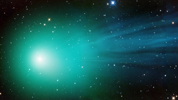 دانشمندان پایان معمای نور سبز دنباله دار ها را حل کردند